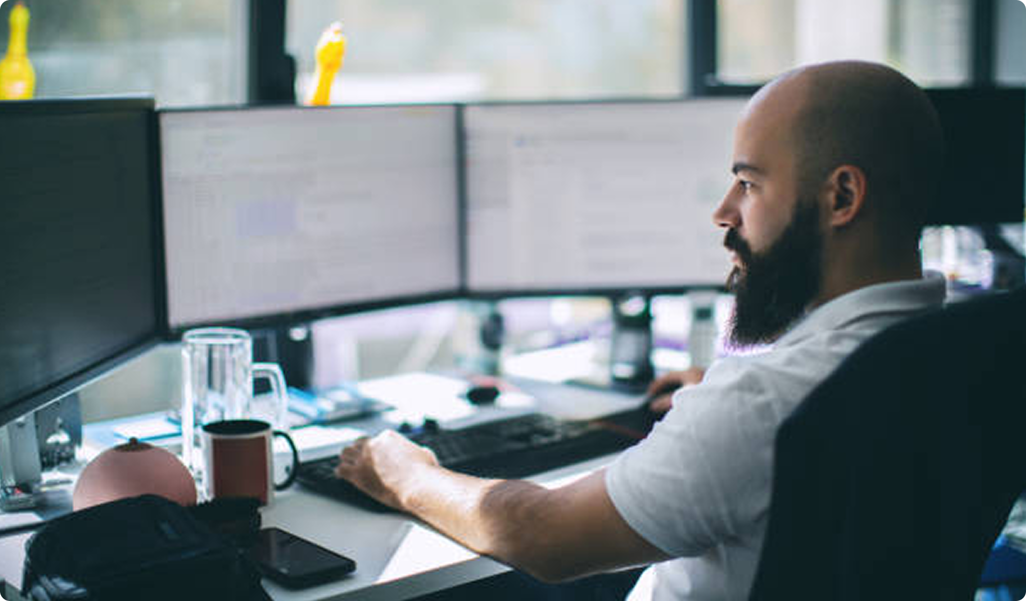 Why Outsource Mobile App Development ?